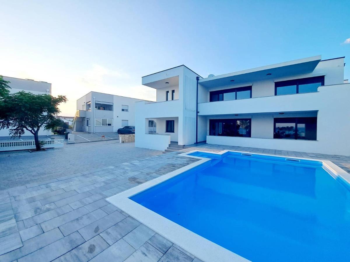 Villa Leptiric Вир Екстериор снимка